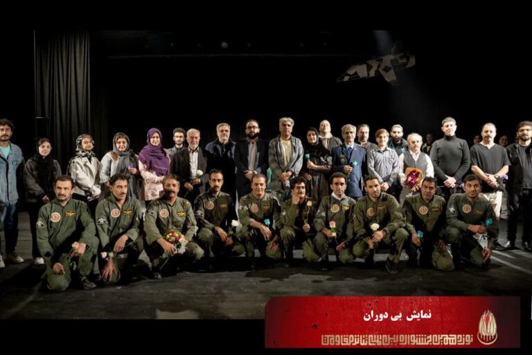 با حضور در شهر شیراز انجام شد ؛ قدردانی از روایت نمایشی شهیدی که ارتش تک نفر ه بود توصیه به نسل جوان با تئاتر «ّبی دوران»
